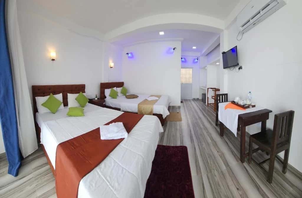 Quadruple Room With Sea View - Image 2