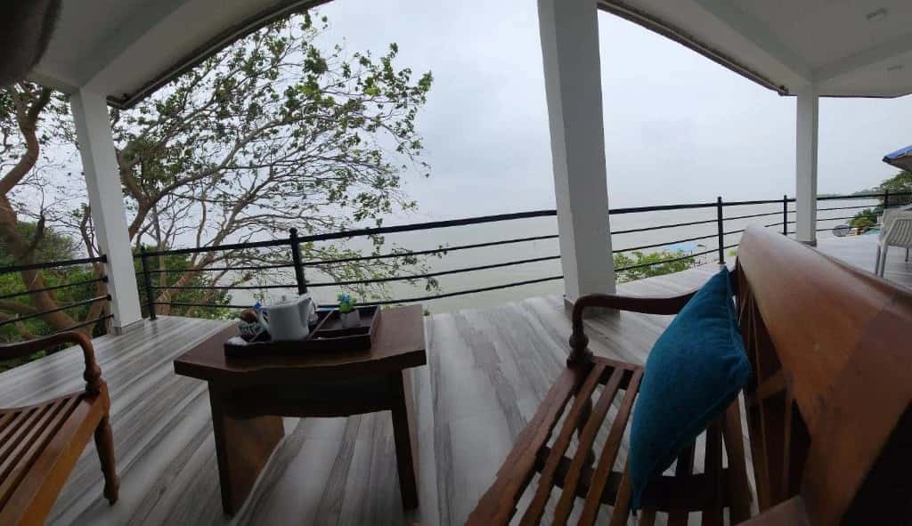 Quadruple Room With Sea View - Image 4