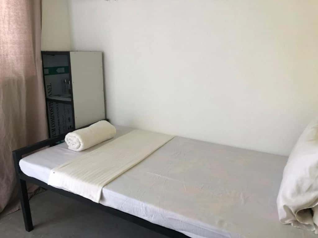 Budget Single Room - Image 2