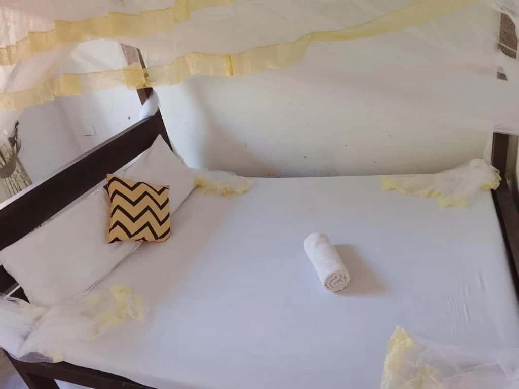 Standard Double Room with Fan - Image 1